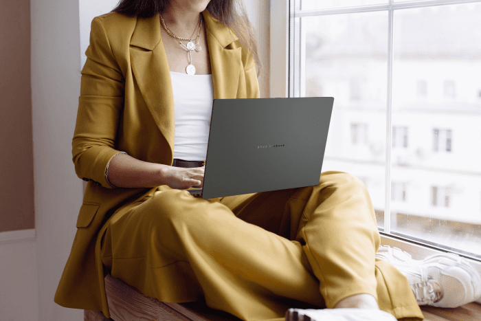 Asus Zenbook 14 OLED (UX3405CA)