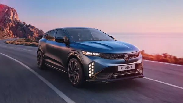 Renault Mégane E-Tech — voiture électrique